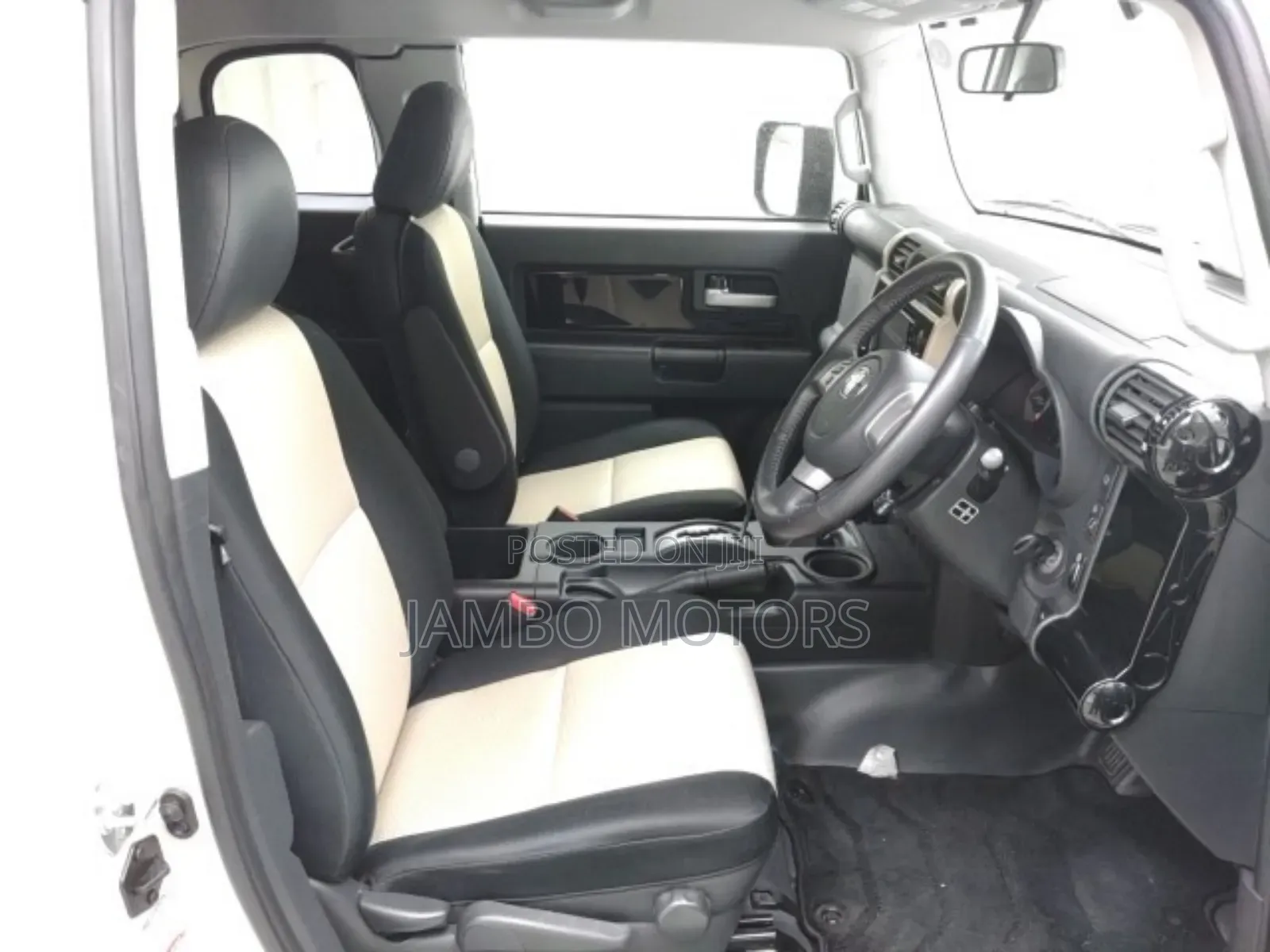 Toyota FJ Cruiser 2018 Ivory