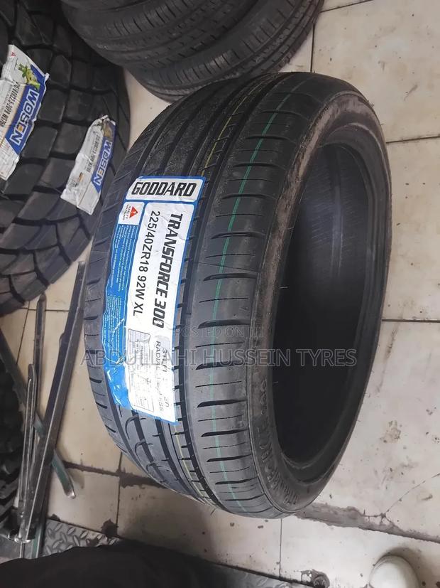 225/40 R18 Transforce 300 - thumbnail 2