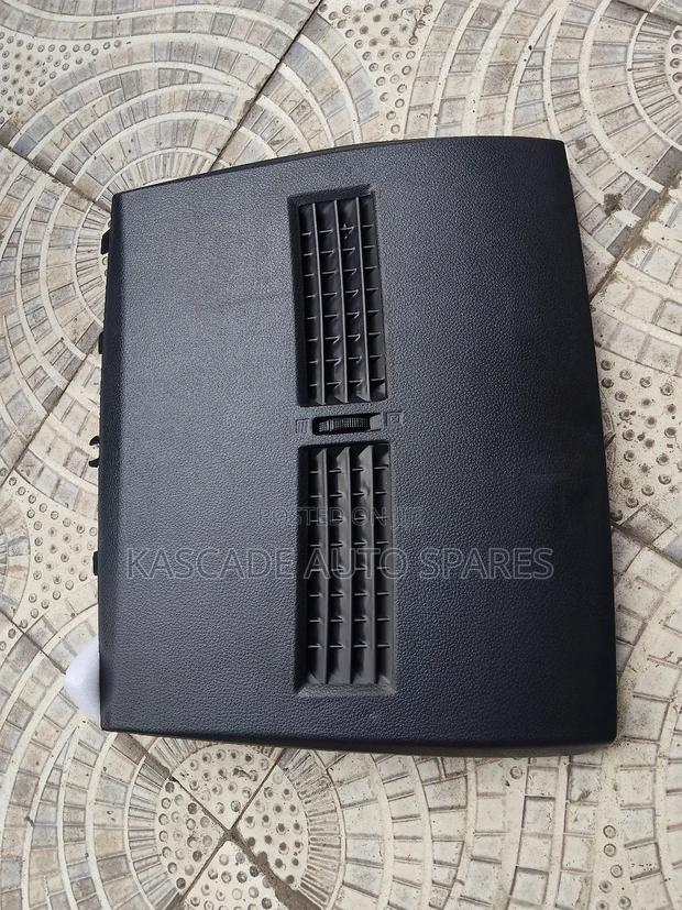 Dashboard Vent Nissan Tiida