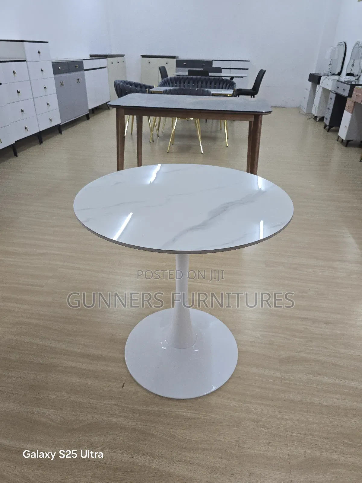 Round Marble Table