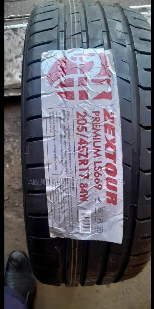 205/45 R17 Zextour Ls669