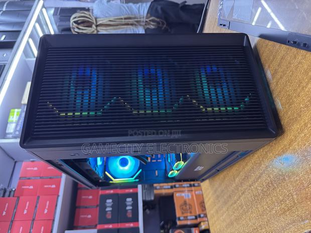 New Desktop Computer Asus 32GB AMD Ryzen 7 SSD 1T - main view