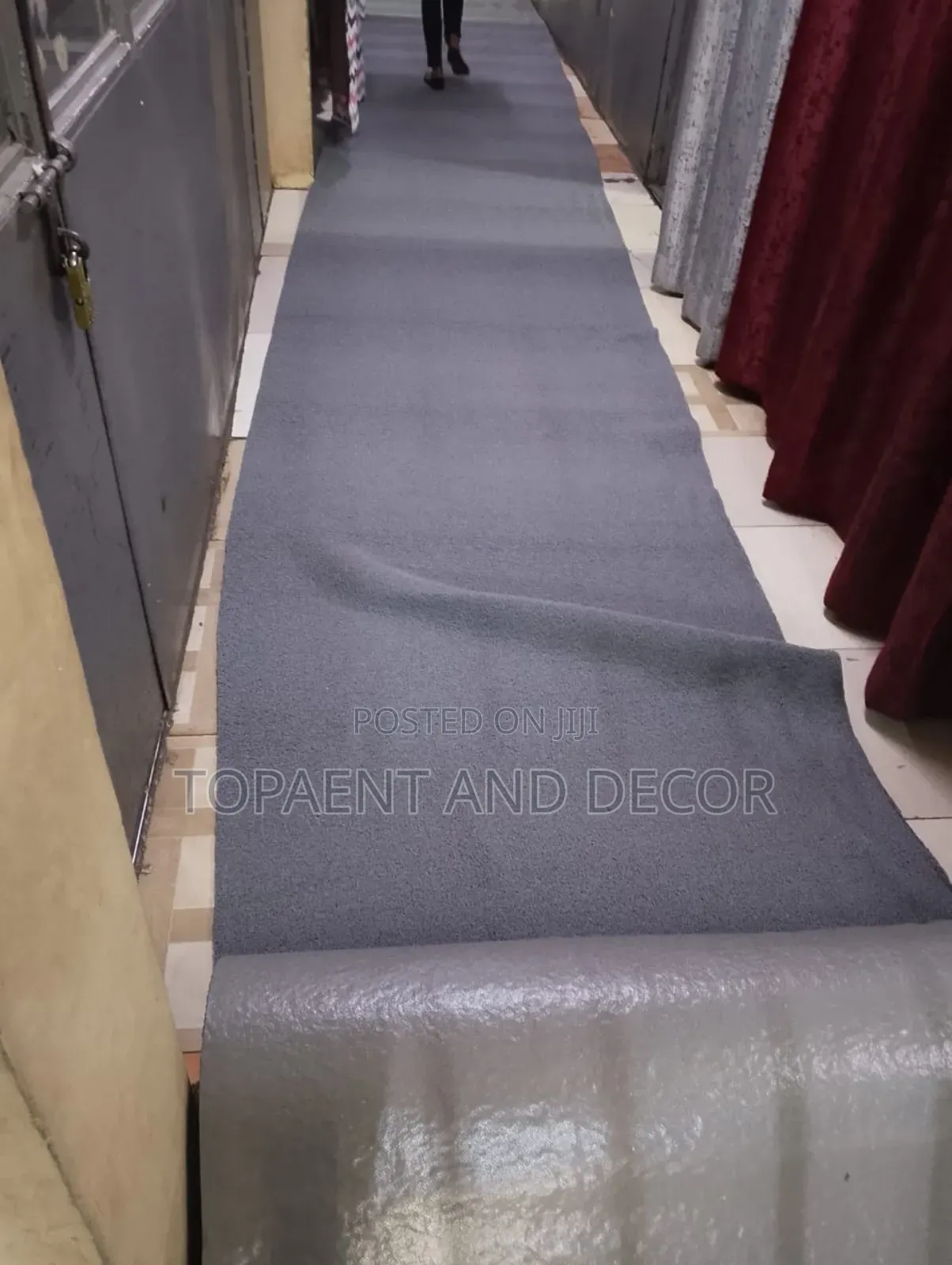 Easy to Maintain Wall to Wall Carpet