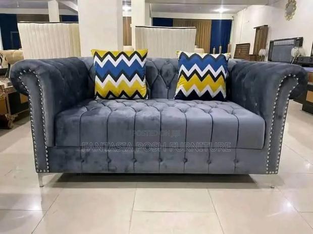 2-Seater Grey Button-Tufted Chesterfield Loveseat - main view