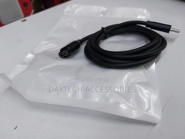 Garmin Charging and Data Cable (1m)