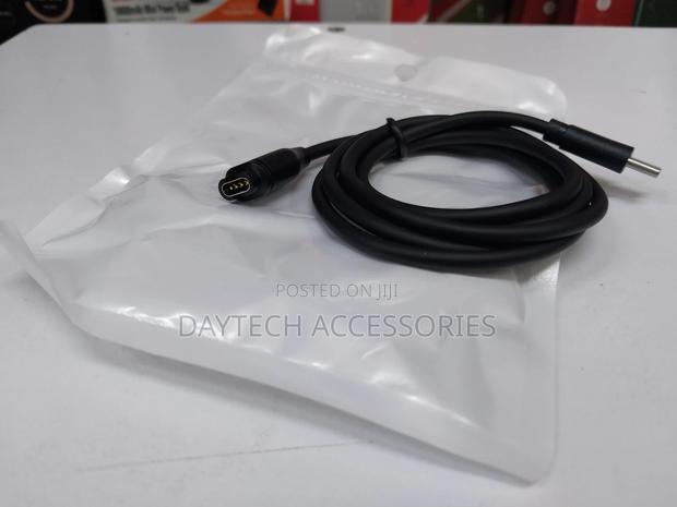 Garmin Charging and Data Cable (1m) - thumbnail 2