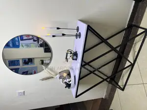 Highend Console Table With Mirror Set for a Beautiful Entryway Hallway