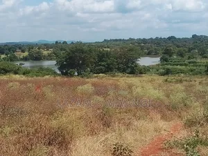 1 Acres of Fertile Land at Gitaraka Along R. Tana