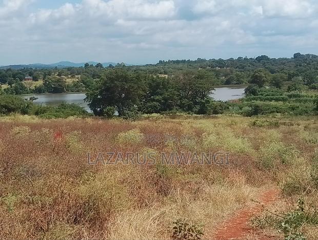 1 Acres of Fertile Land at Gitaraka Along R. Tana