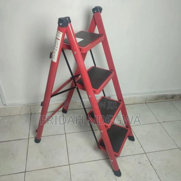 4-Step Foldable Ladder
Height 100cm - thumbnail 2