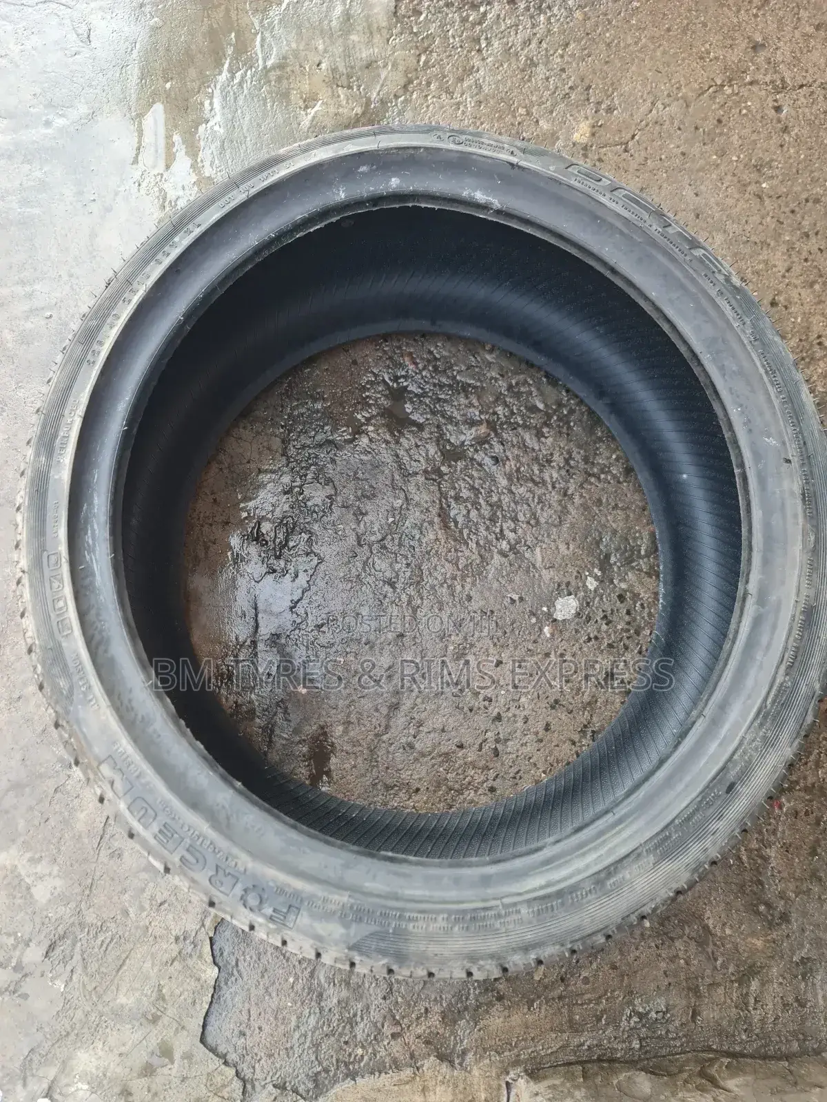 225 /40 R18 Forcium
