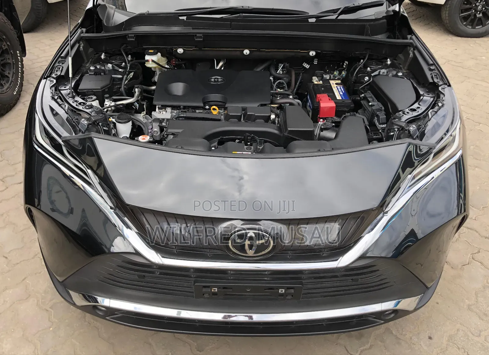 Toyota Harrier 2.0 2020 Black