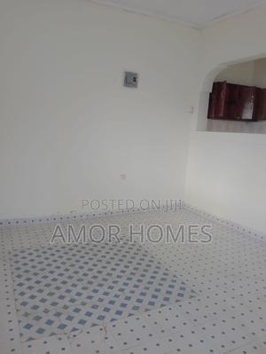 1bdrm Apartment in Vescon-1 for rent - thumbnail 2