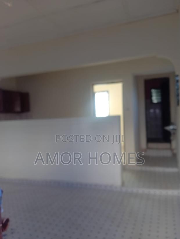 1bdrm Apartment in Vescon-1 for rent - thumbnail 4