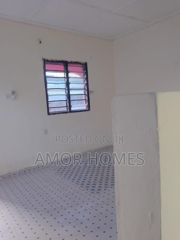 1bdrm Apartment in Vescon-1 for rent - thumbnail 11