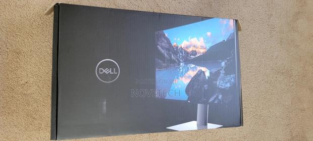 Dell Ultrasharp U2719d 27" 2560 X 1440 Widescreen LCD Monitor