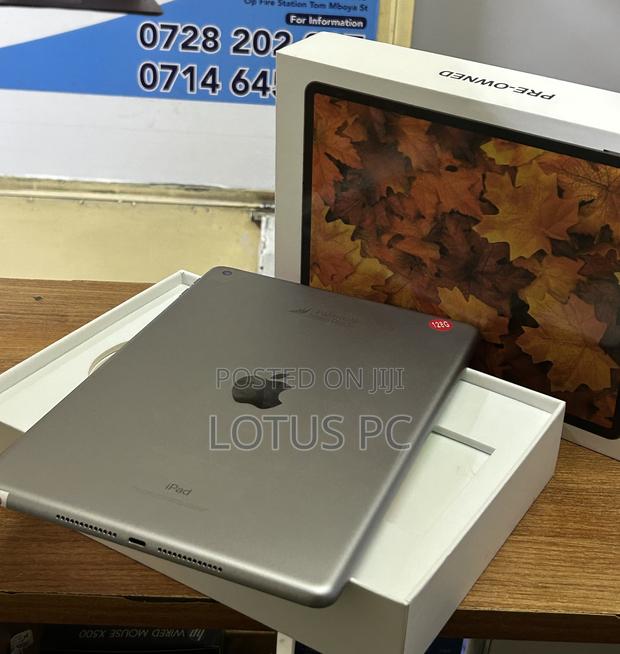 New Apple iPad 9.7 128 GB Gray - thumbnail 3