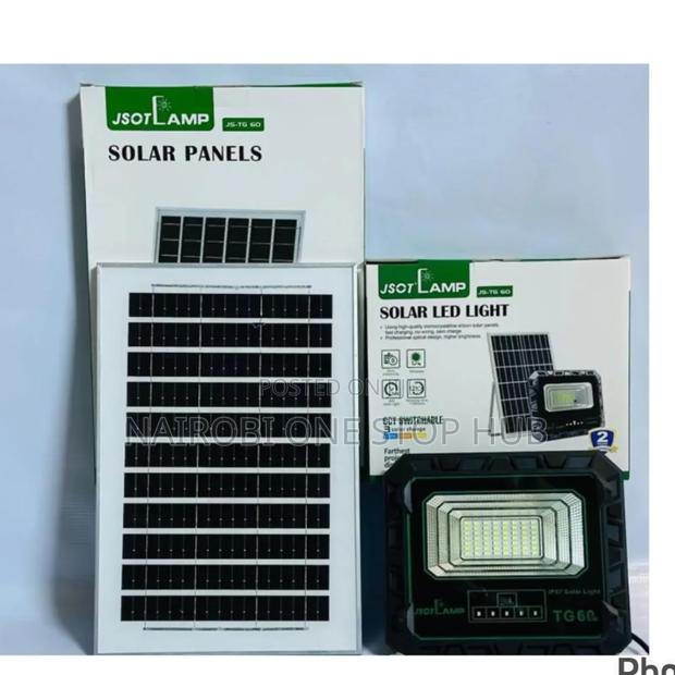 300 Watts Solar Floodlight - main view