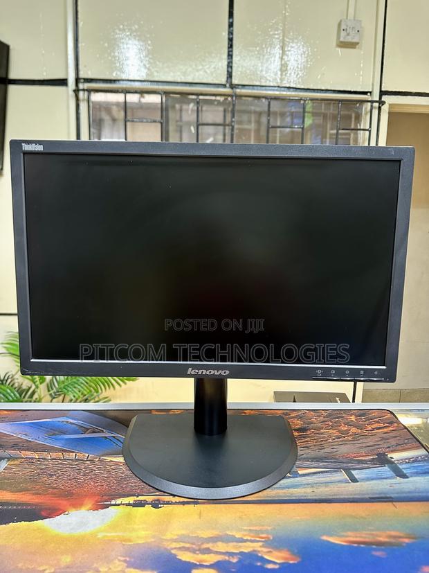 Lenovo 23 Inch Monitor FHD Display