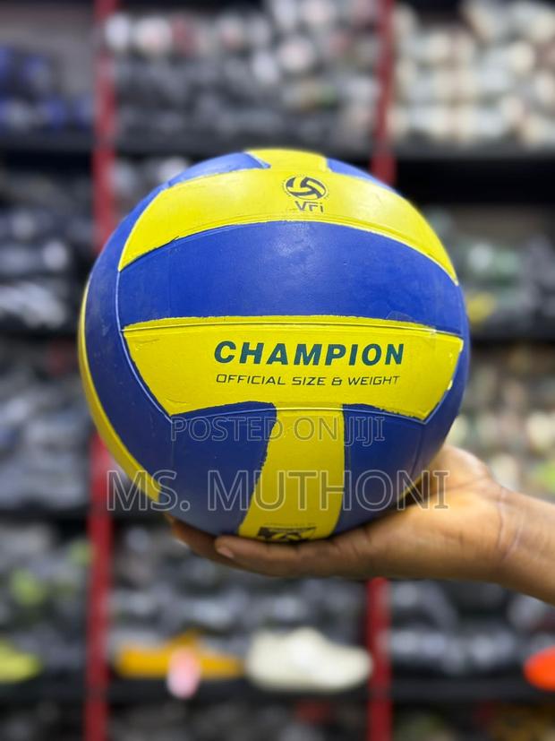 Volleyball Size 4 - thumbnail 2