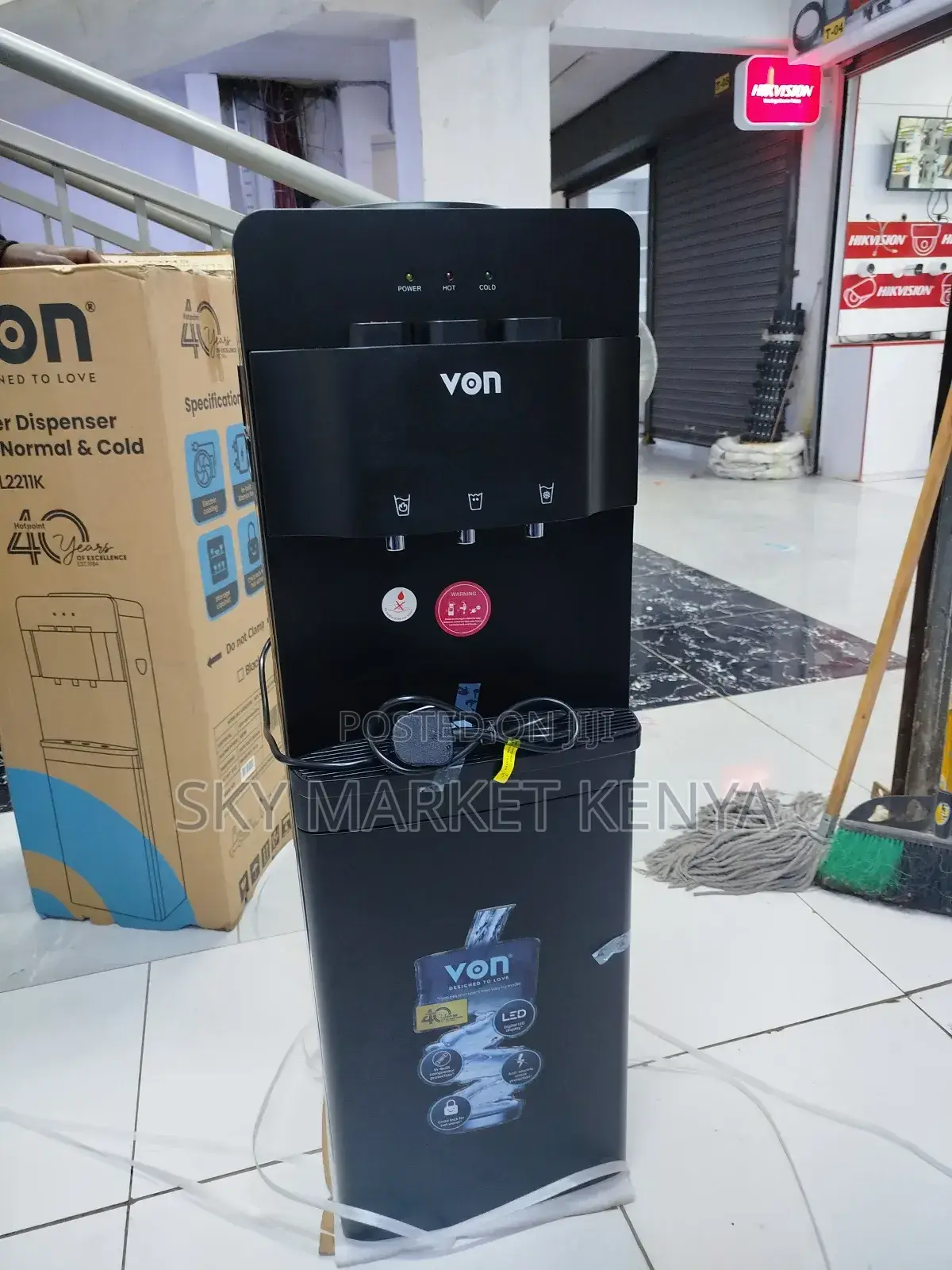 Von Water Dispenser Hot/Cold and Normal