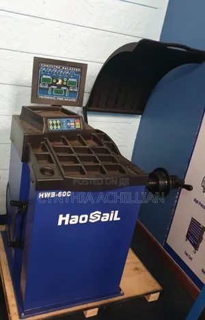 Computerized Wheel Balancing Machine