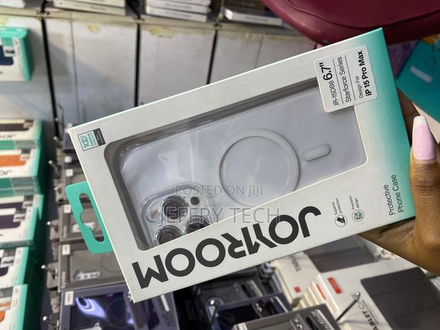 Rungos Joyroom iPhone 15 Pro Max Clear Magsafe Back Case - thumbnail 3