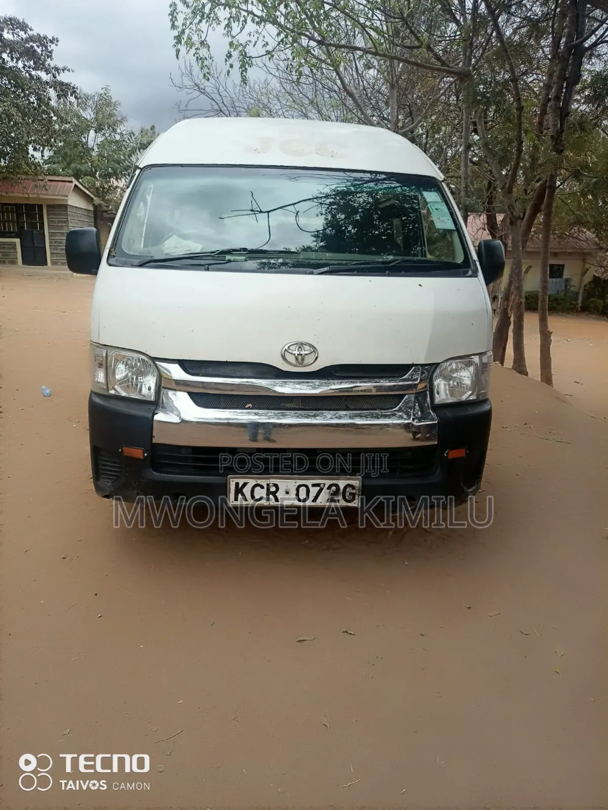 Toyota HiAce 2014 White