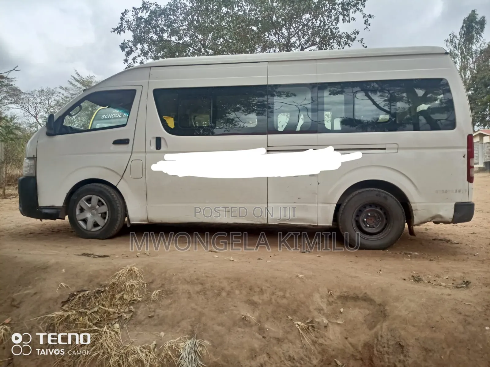Toyota HiAce 2014 White