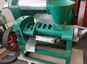 Screw Oil Pressing Machine