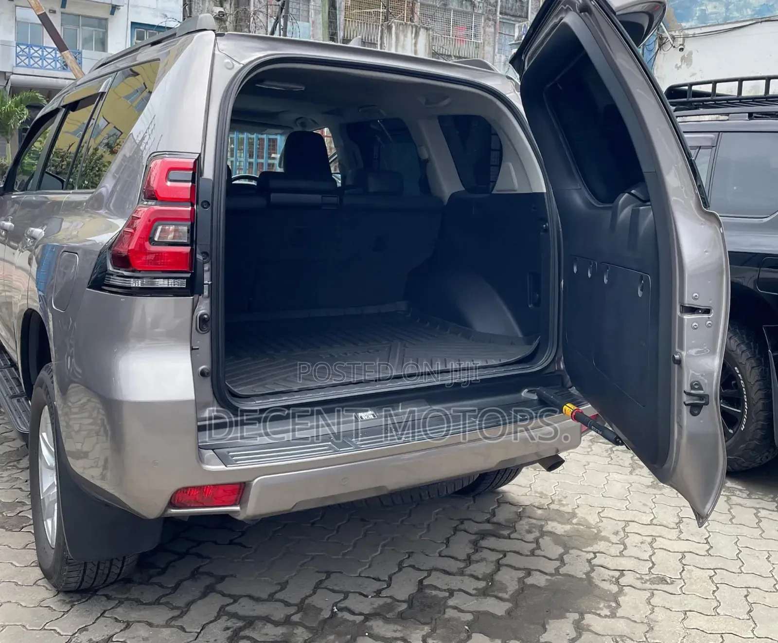 Toyota Land Cruiser Prado 2.8 2019 Gray