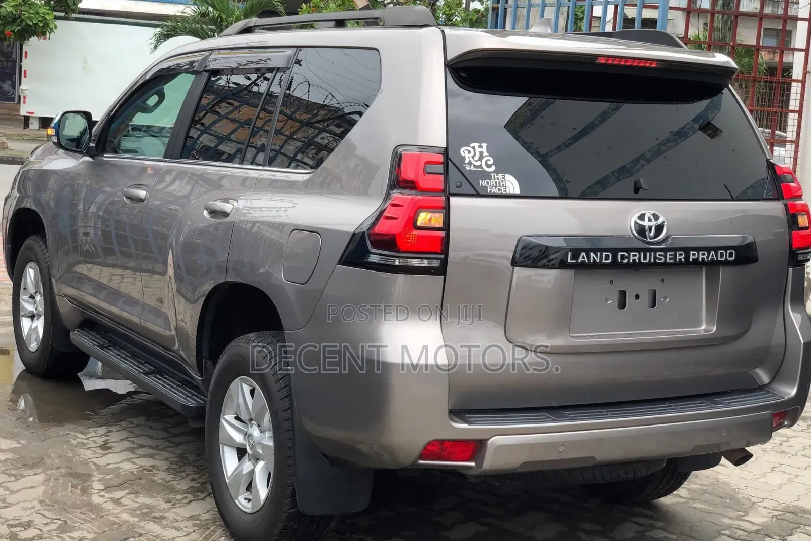 Toyota Land Cruiser Prado 2.8 2019 Gray