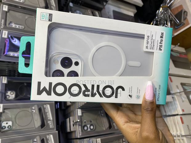 Moligo Joyroom for iPhone 16 Pro Max Clear Case With Magsafe - main view