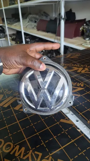 Vw Toureg Boot Handle/ Logo