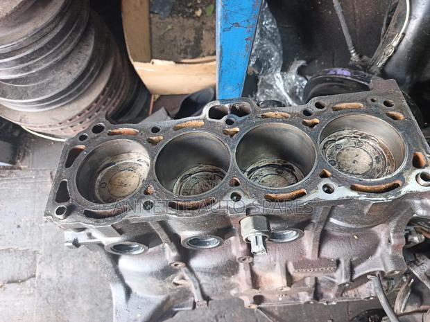 Toyota 110 5a Half Engine - thumbnail 2