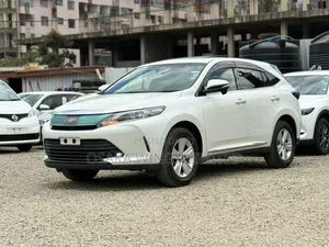 Toyota Harrier 2.0 2018 Pearl