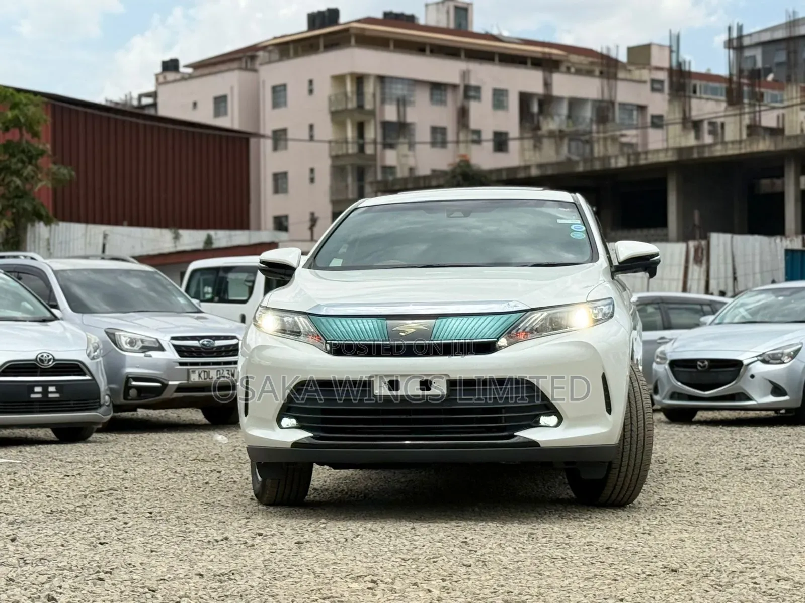 Toyota Harrier 2.0 2018 Pearl