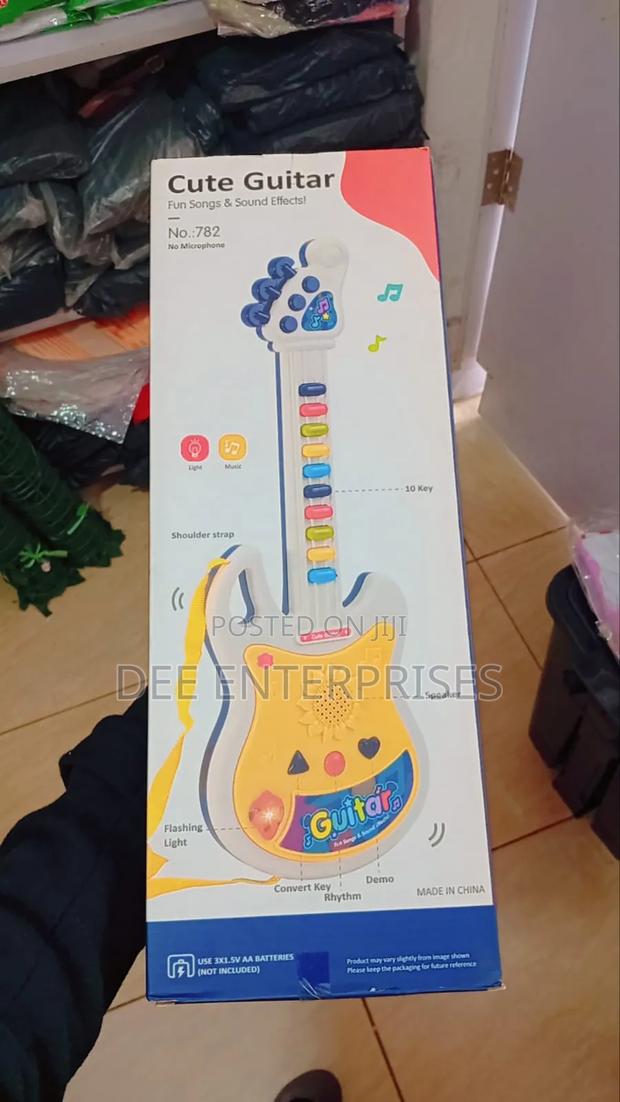 Kids Guitar - thumbnail 3