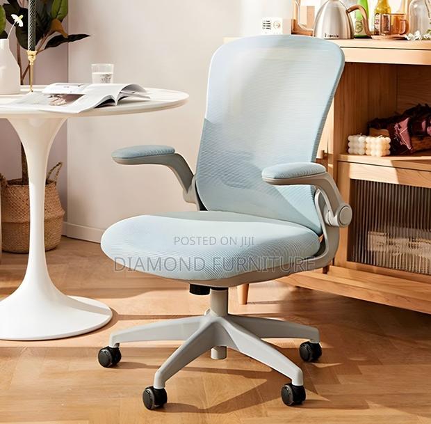 Office Furniture; Mid-Back Ergonomic Office Chair for Comfort