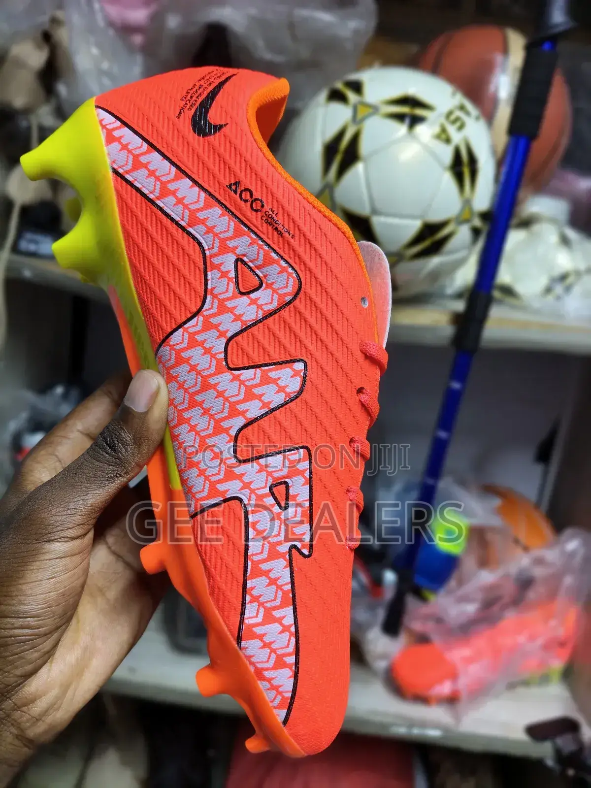 Kids Nike Football Shoes,Size 37-42