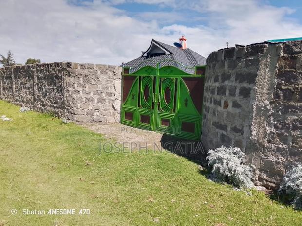 3 Bedroom House on Quick Sale - main view