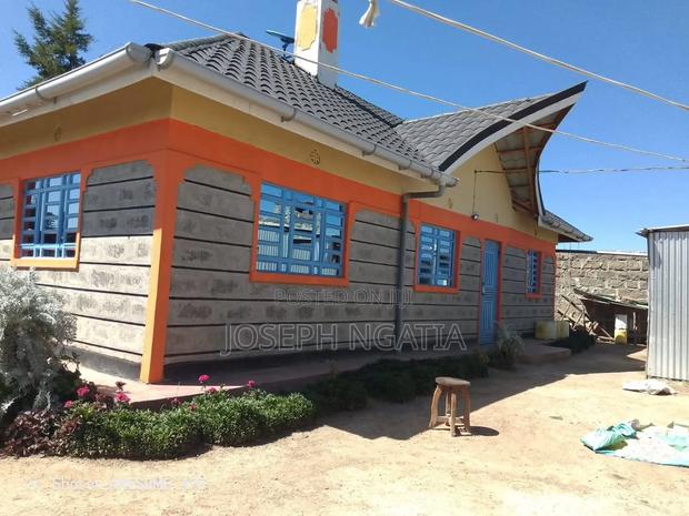 3 Bedroom House on Quick Sale - thumbnail 5