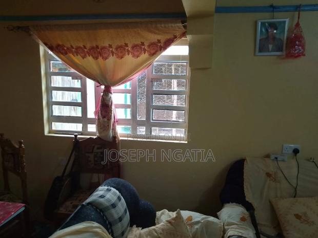 3 Bedroom House on Quick Sale - thumbnail 6