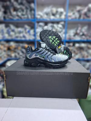 Kids Tn Sneakers - main view