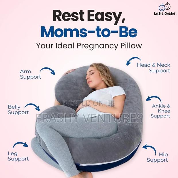 C Shaped Pregnancy Pillow. - main view