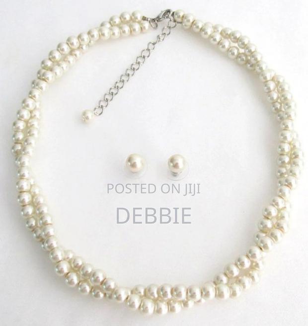 Pearl Necklace - main view