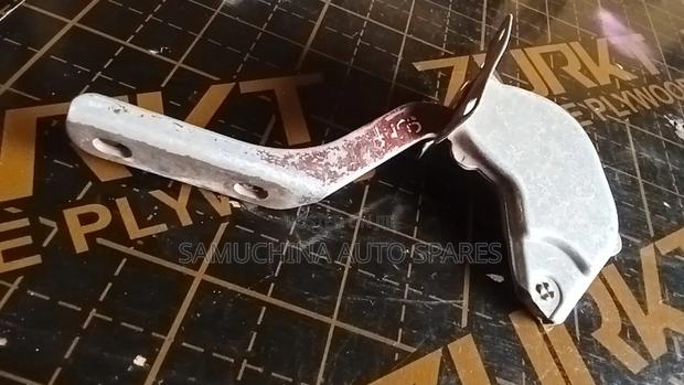 Bonnet Hinges Toyota Surf