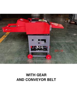 Chaff Cutter With a Gear System and Conveyor Belt. - thumbnail 2