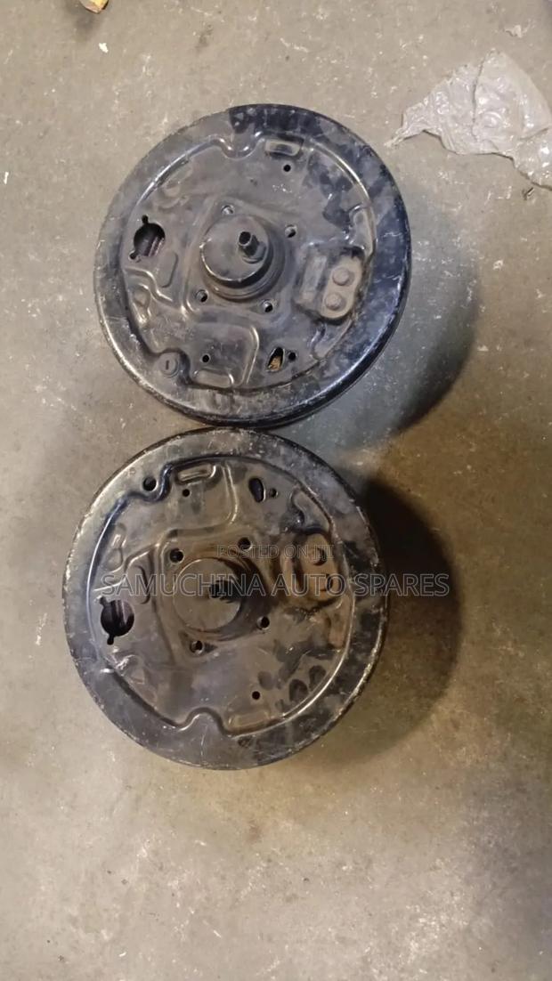 Rear Hubs Without Linings Toyota Nze 141