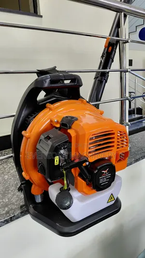 Heavy Duty Gasoline Lawn Blower Machine 2 Stroke Backpack.